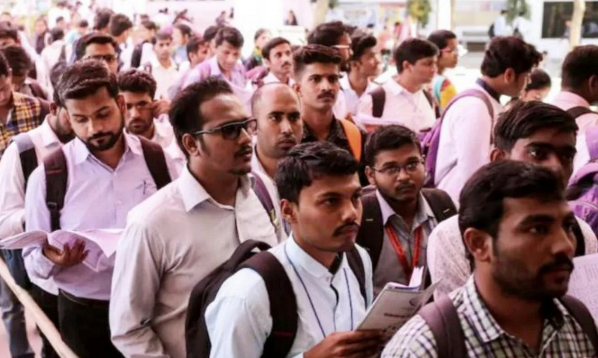 চাকরিতে প্রবেশের বয়সসীমায় বড় সংশোধন: নতুন অধ্যাদেশ জারি করল সরকার