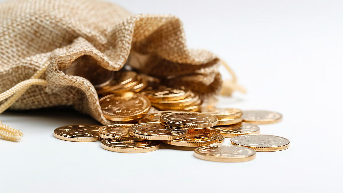 যে পাপ বা গুনাহ গুলো করলে রিযিক বন্ধ হয়ে যায়