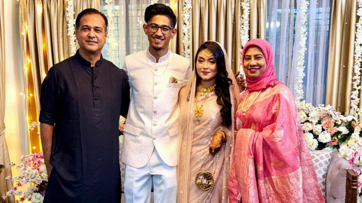 আসিফ আকবর: ছোট ছেলের বিয়ে সারলেন গায়ক, জানুন পাত্রীর পরিচয়