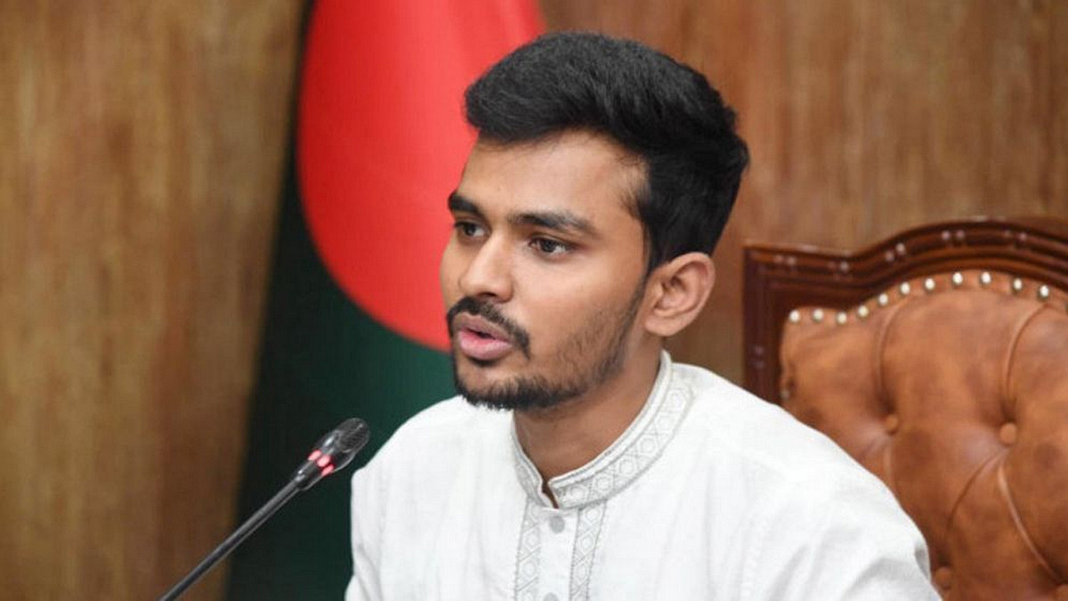 যে আসন থেকে মনোনয়ন ফরম সংগ্রহ করলেন আসিফ মাহমুদ