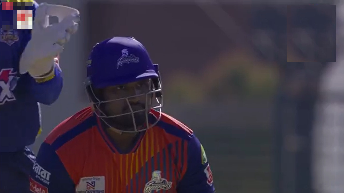 চলছে ঢাকা বনাম রাজশাহী ম্যাচ: খেলাটি সরাসরি দেখুন Live