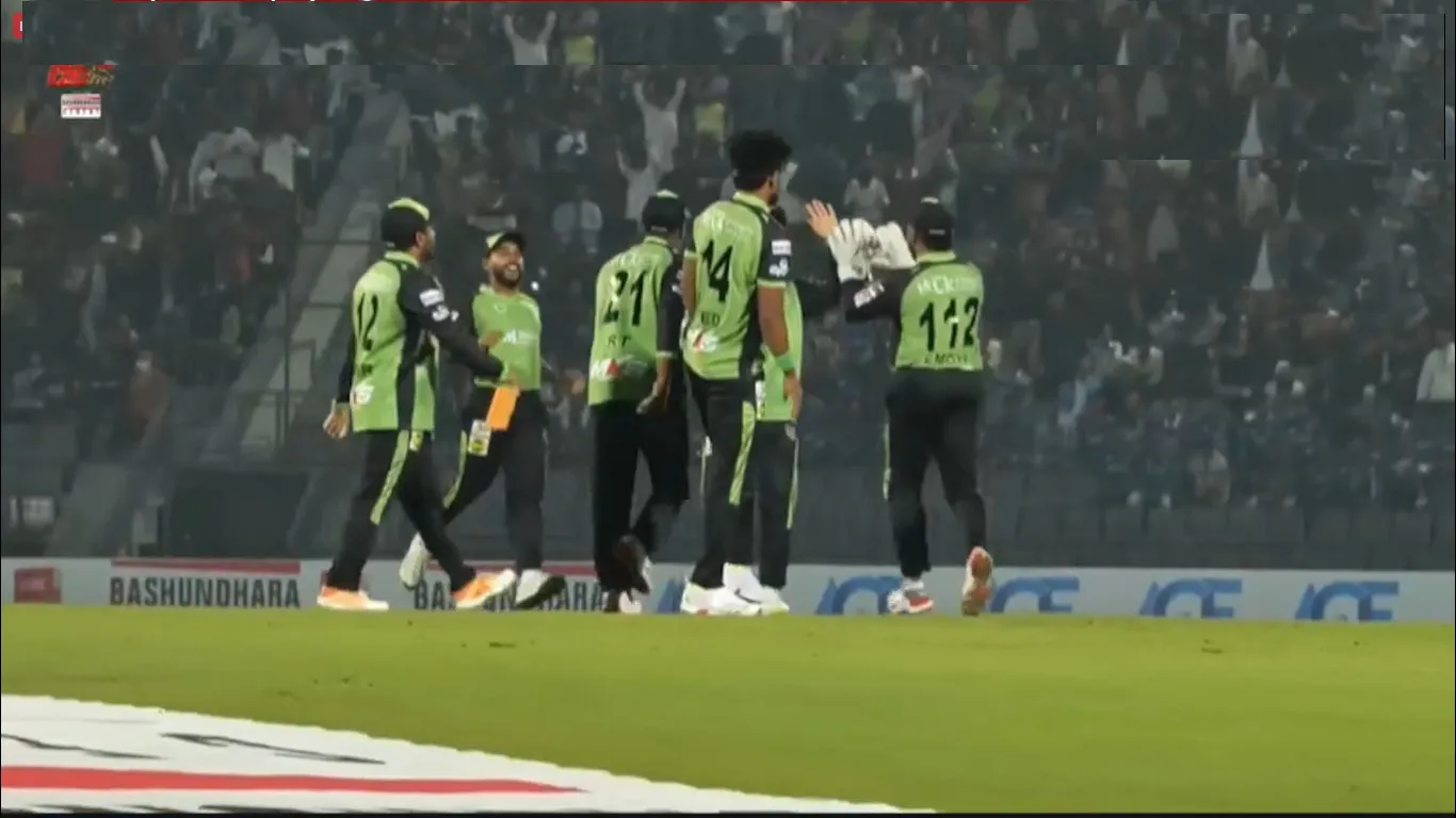 চলছে সিলেট বনাম নোয়াখালী ম্যাচ: খেলাটি সরাসরি দেখুন Live