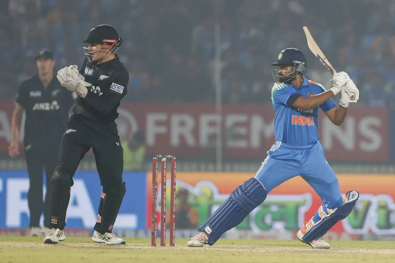 ভারত বনাম নিউজিল্যান্ড: শেষ হলো ৬০৬ রানের ওয়ানডে ম্যাচ, জেনেনিন ফলাফল