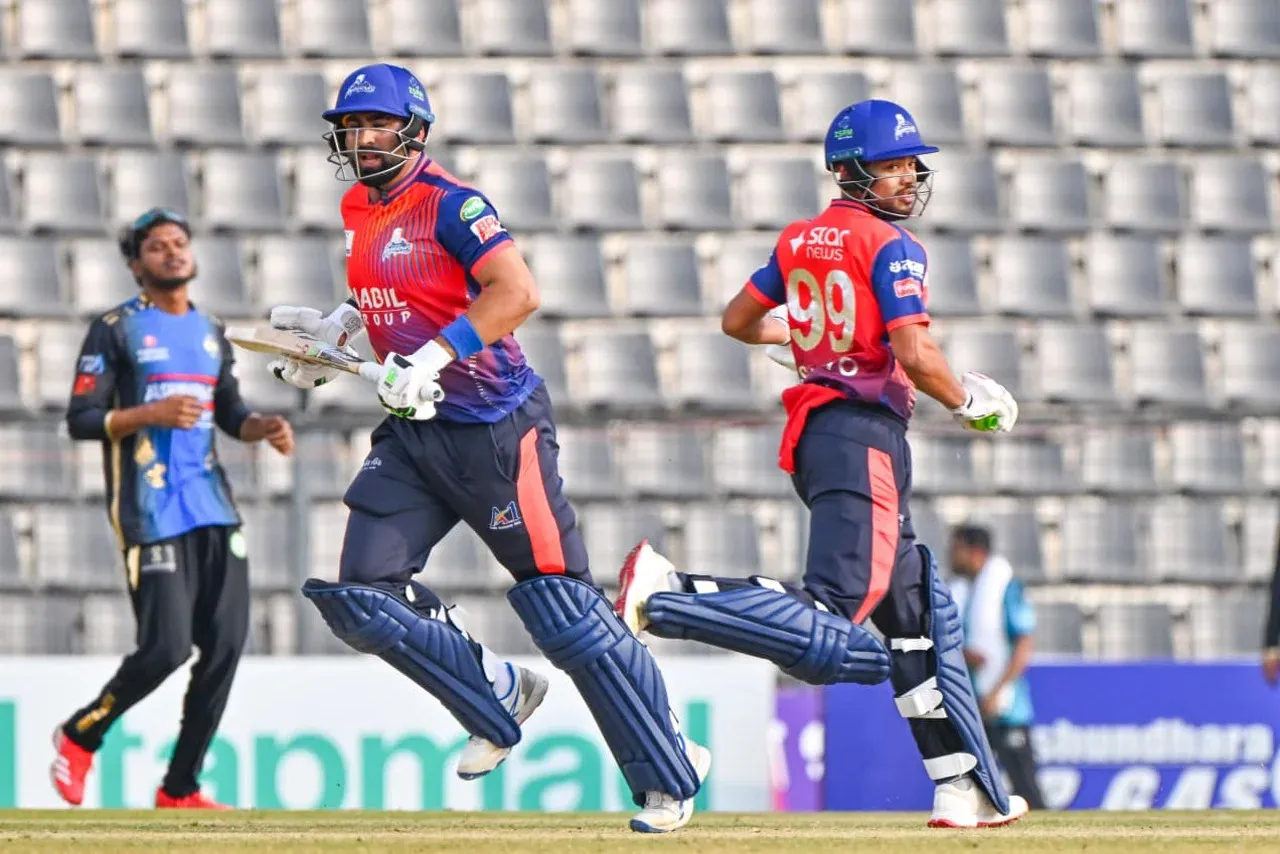 রংপুর বনাম রাজশাহী: হাড্ডহাড্ডি লড়াইয়ে শেষ হলো ম্যাচ, জেনেনিন ফলাফল
