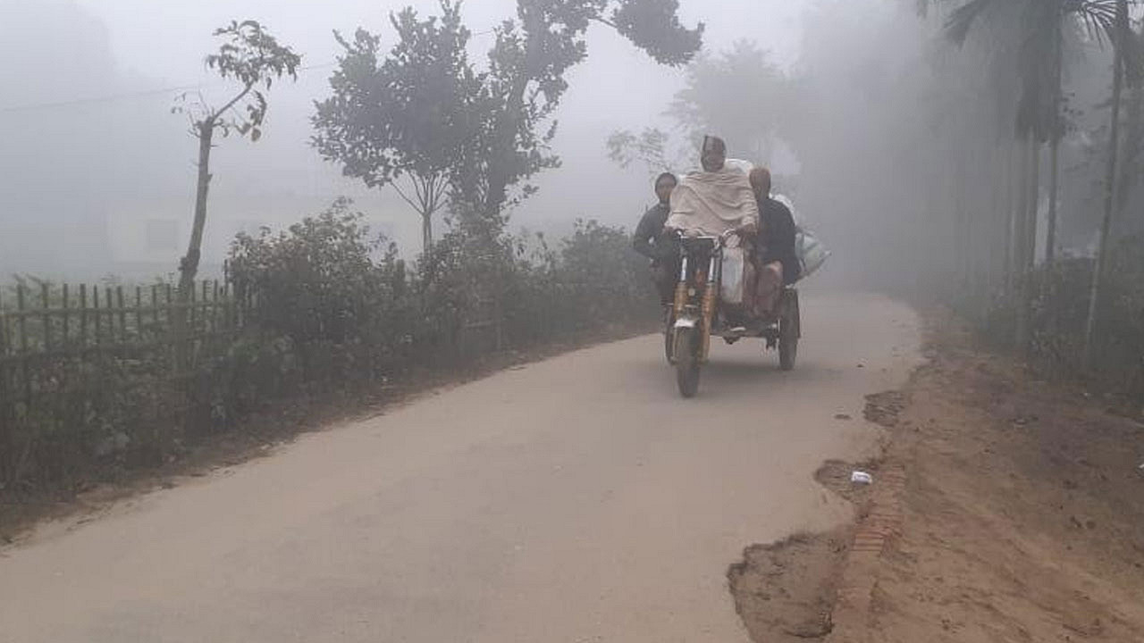 আবহাওয়ার খবর: হাড়কাঁপানো শীত, ১৩ জেলায় বইছে শৈত্যপ্রবাহ