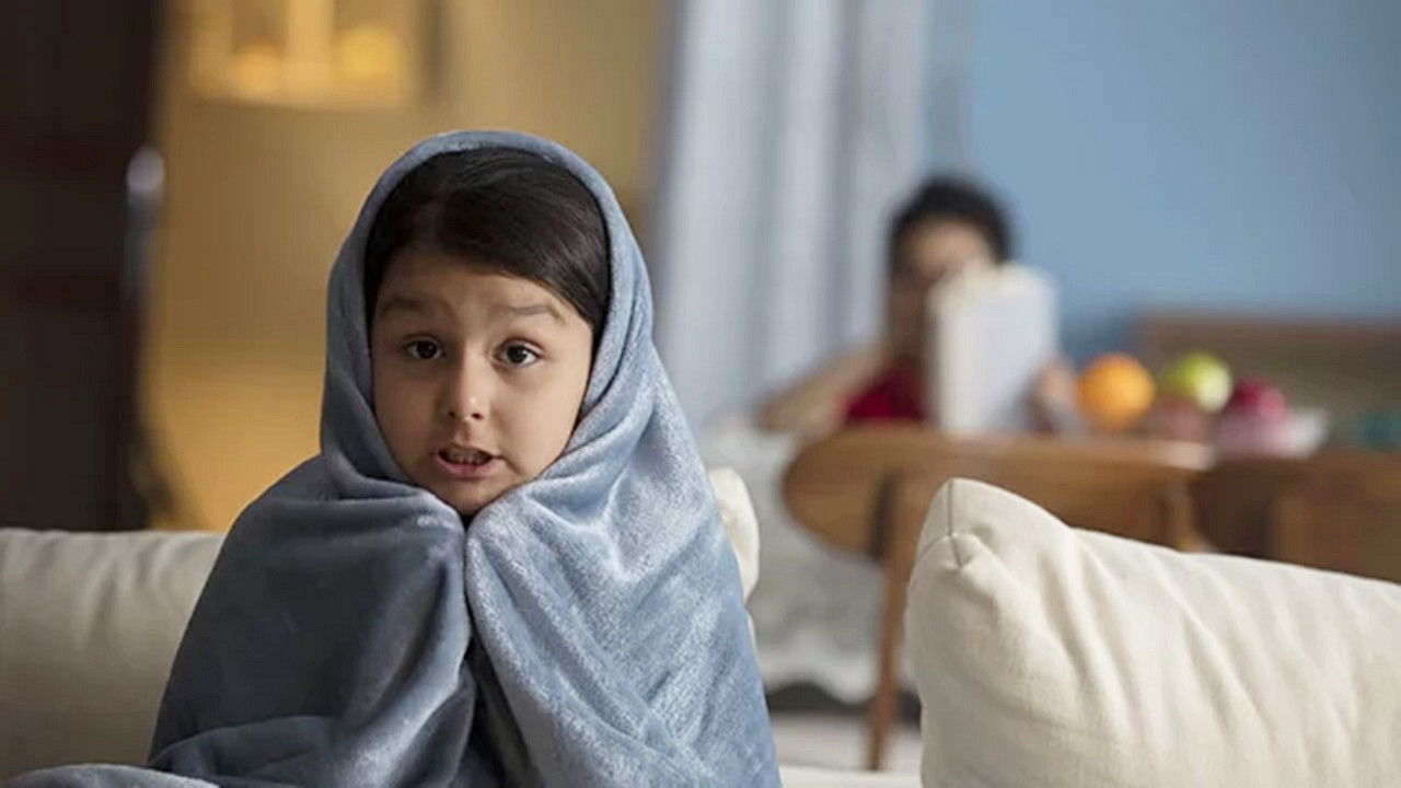 সাবধান! শীতকালে এই ৫টি ভুল আপনার শিশুর জন্য হতে পারে ‘বিষ’