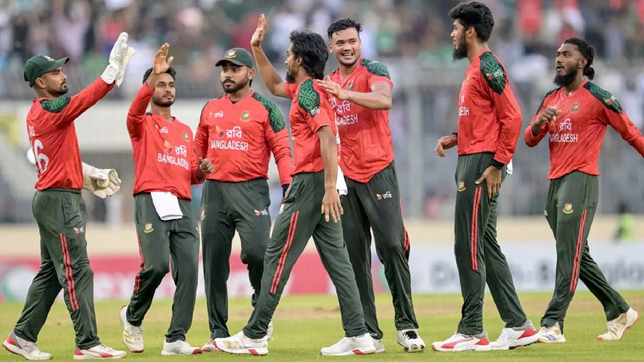 বিপিএলসহ সব ধরনের ক্রিকেট বন্ধ হতে চলেছে বাংলাদেশে