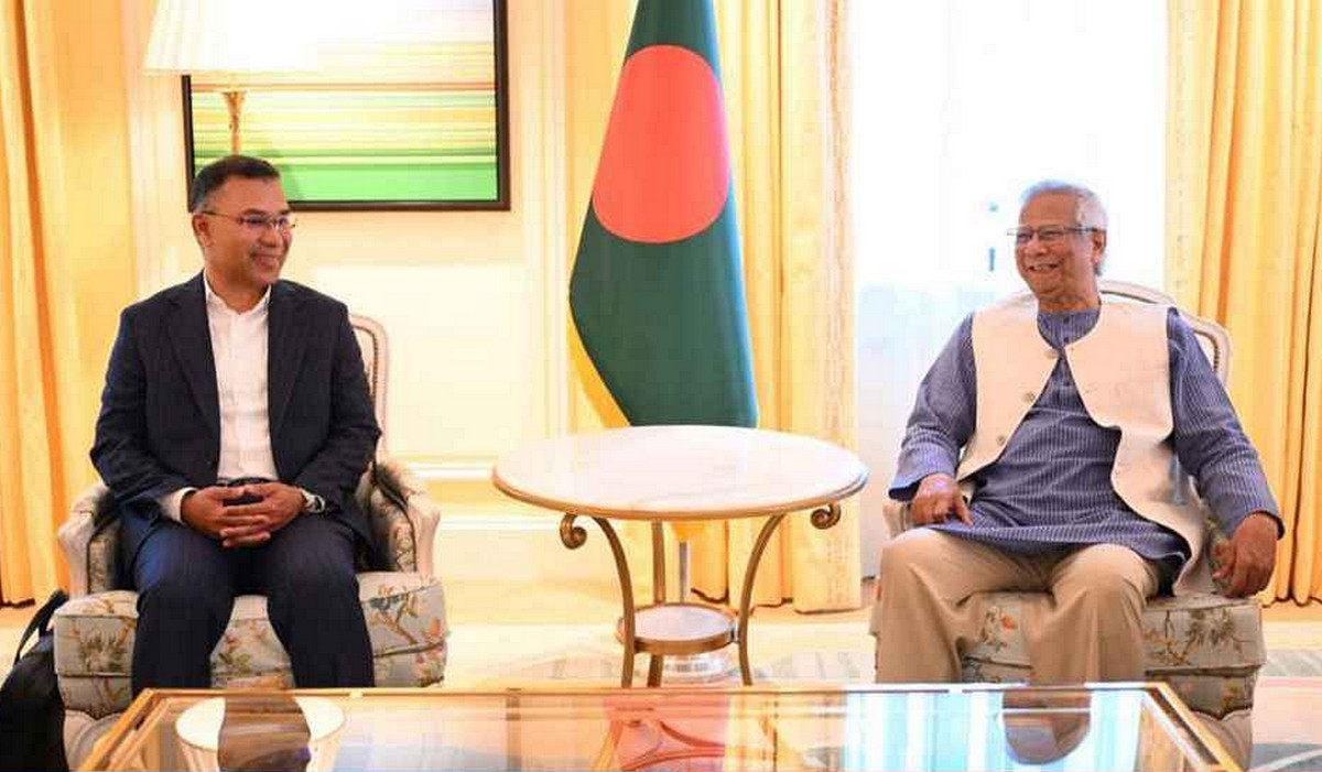 প্রধান উপদেষ্টার সঙ্গে বৈঠকে তারেক রহমান