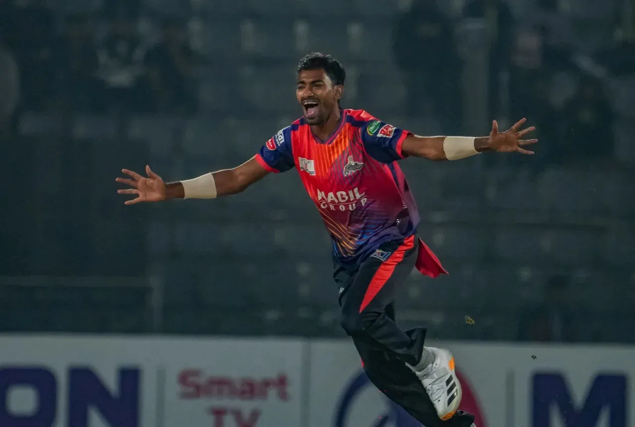 চলছে রাজশাহী বনাম সিলেট ম্যাচ: খেলাটি সরাসরি দেখুন Live