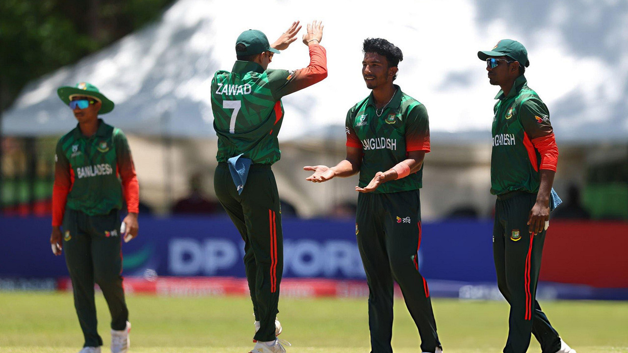 অনূর্ধ্ব-১৯ বিশ্বকাপ: বাংলাদেশকে ছোট রানের টার্গেট দিল যুক্তরাষ্ট্র