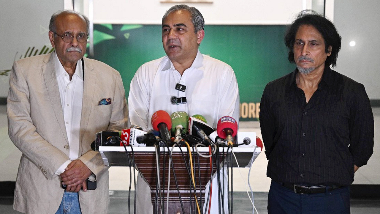 বাংলাদেশের সমর্থনে বিশ্বকাপ বয়কটের পথে পাকিস্তান! উত্তাল ক্রিকেট বিশ্ব