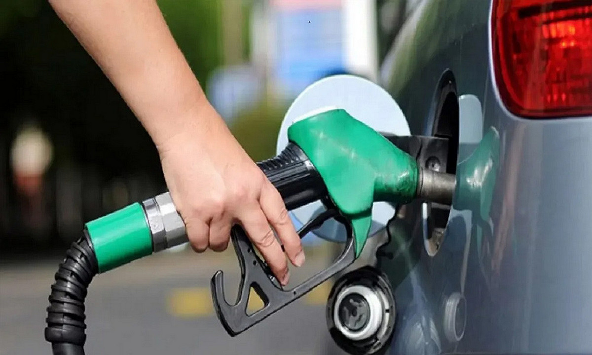 জ্বালানি তেলের দাম কমলো: জানুন ডিজেল-পেট্রল-অকটেনের দাম