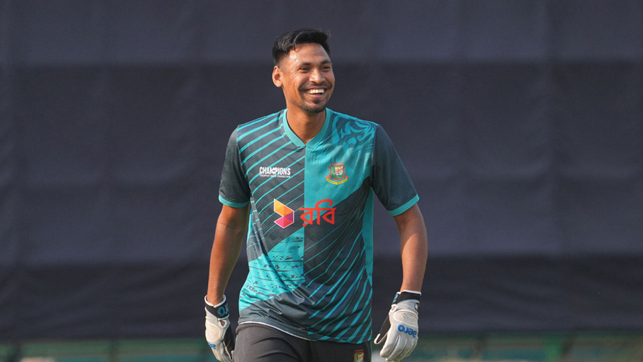 আইপিএলের ক্ষতি পোষালো, বড় চুক্তিতে পিএসএলে দল পেলেন মুস্তাফিজ