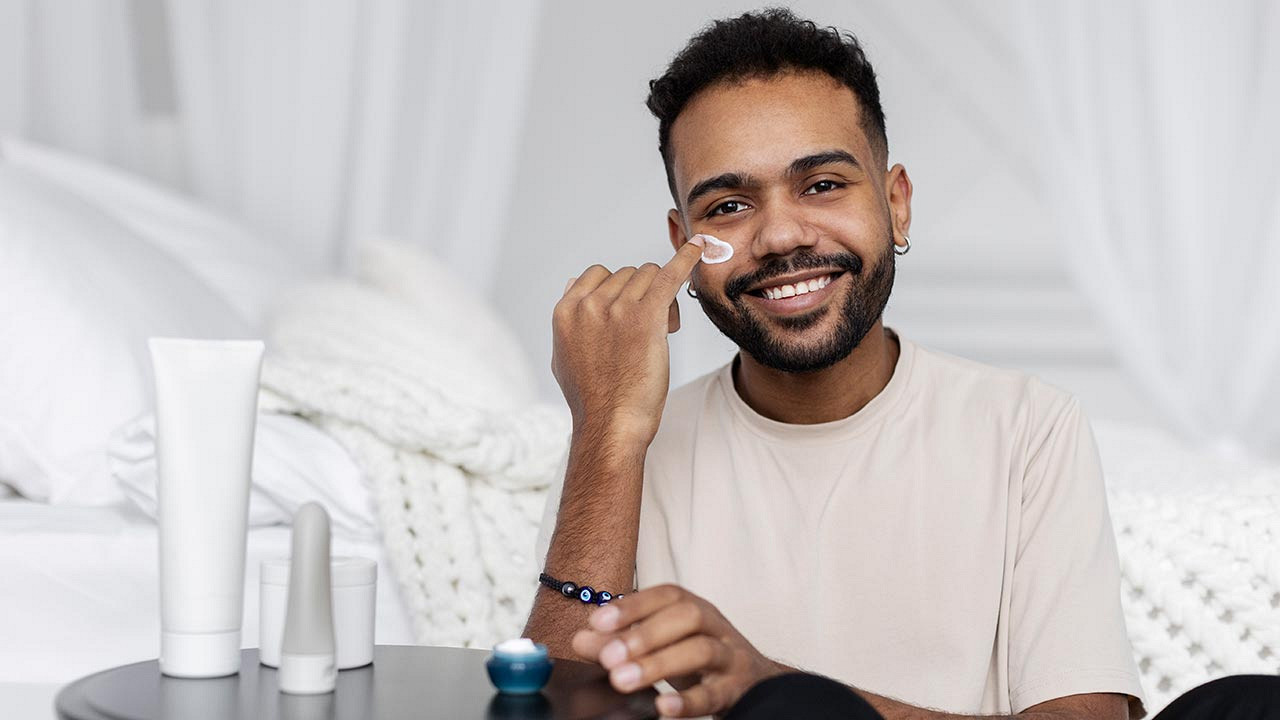 পুরুষের ত্বকের যত্নে ৩টি জরুরি কাজ; আজই জেনে নিন