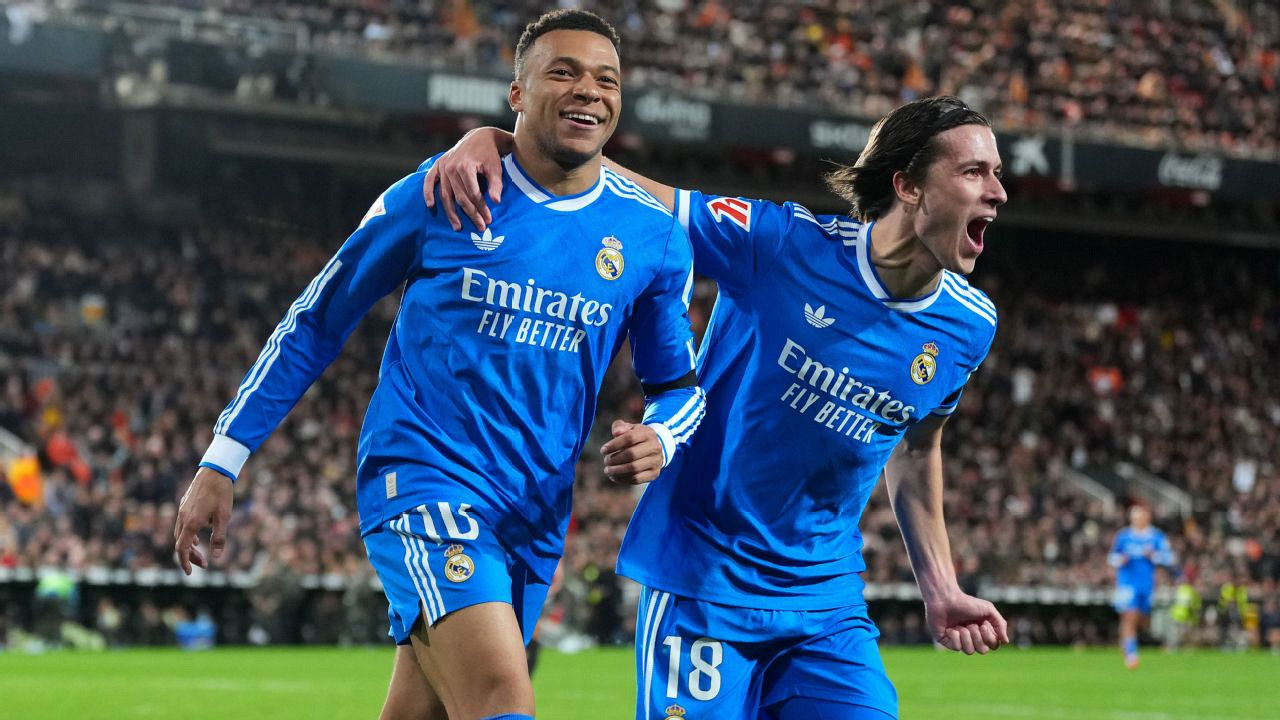 বার্সার ঘাড়ে নিঃশ্বাস রিয়ালের, এমবাপের রেকর্ড গোল