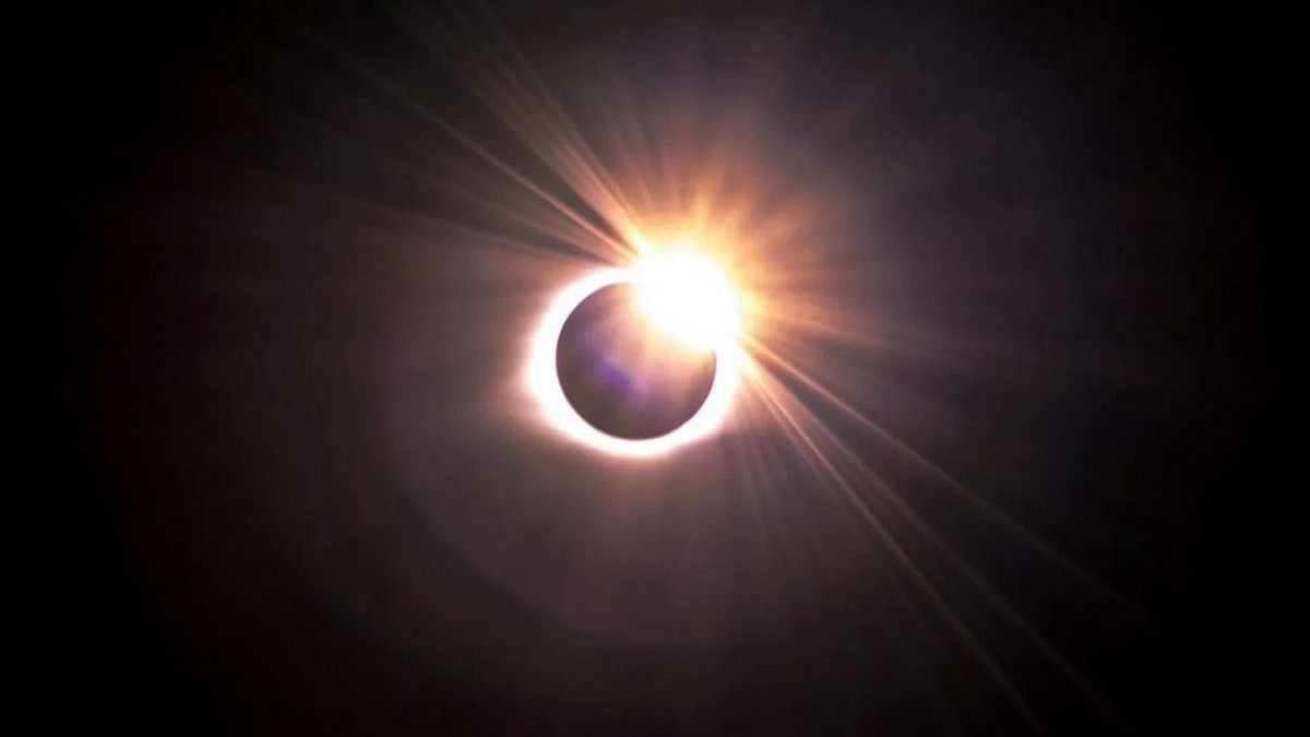 ফেব্রুয়ারিতে বিরল সূর্যগ্রহণ: জানুন সময় ও দেখার উপায়