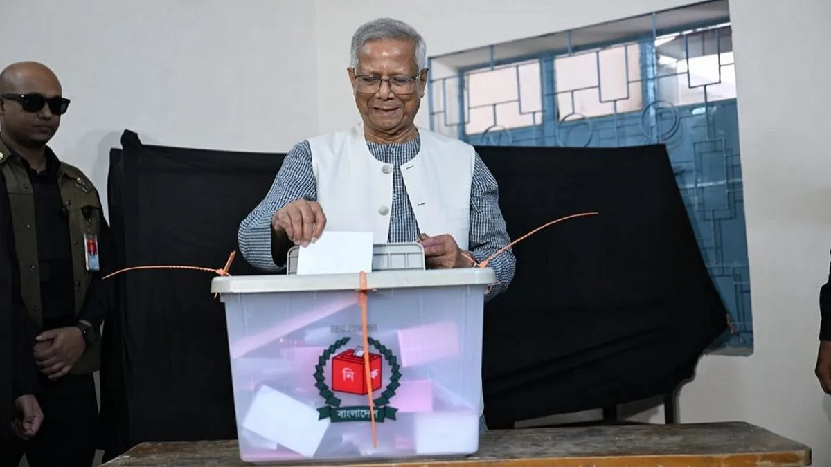 ‘ঈদের মতো উৎসব চলছে’: ভোট দিয়ে বললেন ড. ইউনূস