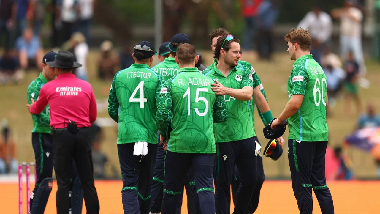 ওমানকে উড়িয়ে বিশ্বকাপে আয়ারল্যান্ডের বিশ্বরেকর্ড