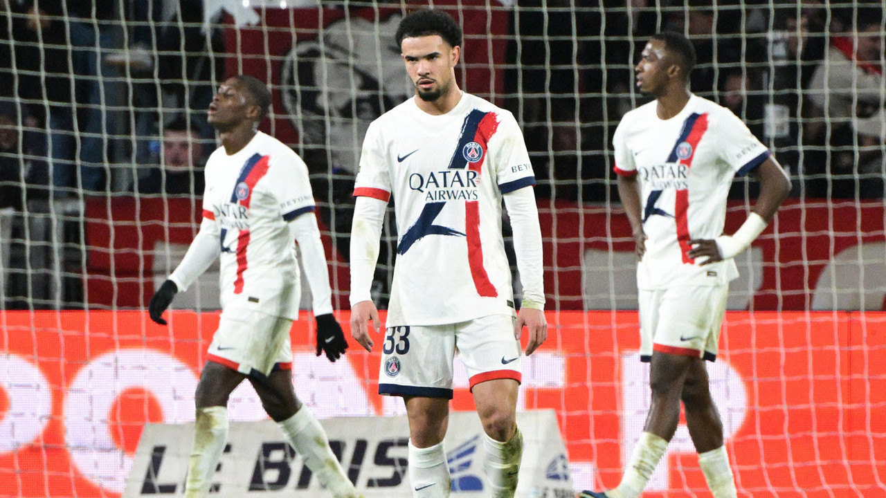 কোচহীন রেনের কাছে পিএসজির লজ্জার হার: বড় অঘটন লিগ ওয়ানে!