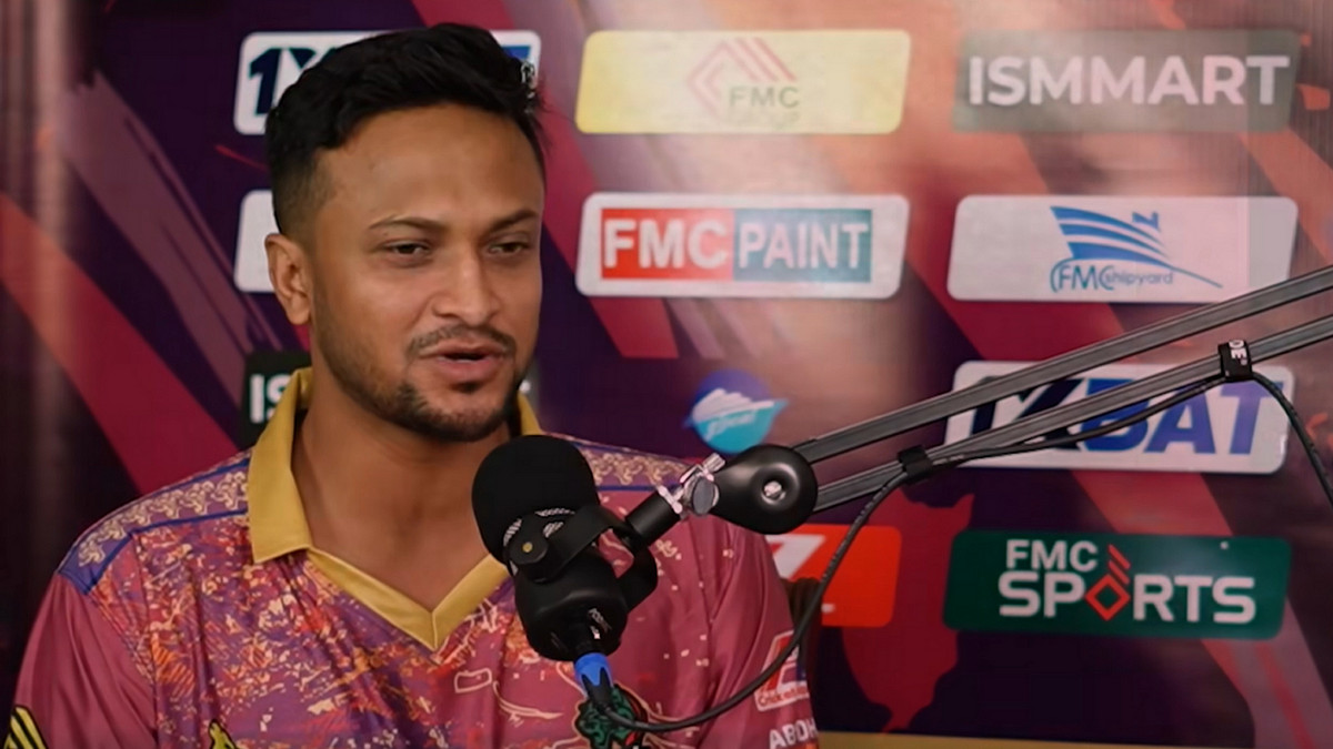 জাতীয় দলে ফেরা বিষয়ে নিজেই যা জানালেন সাকিব আল হাসান