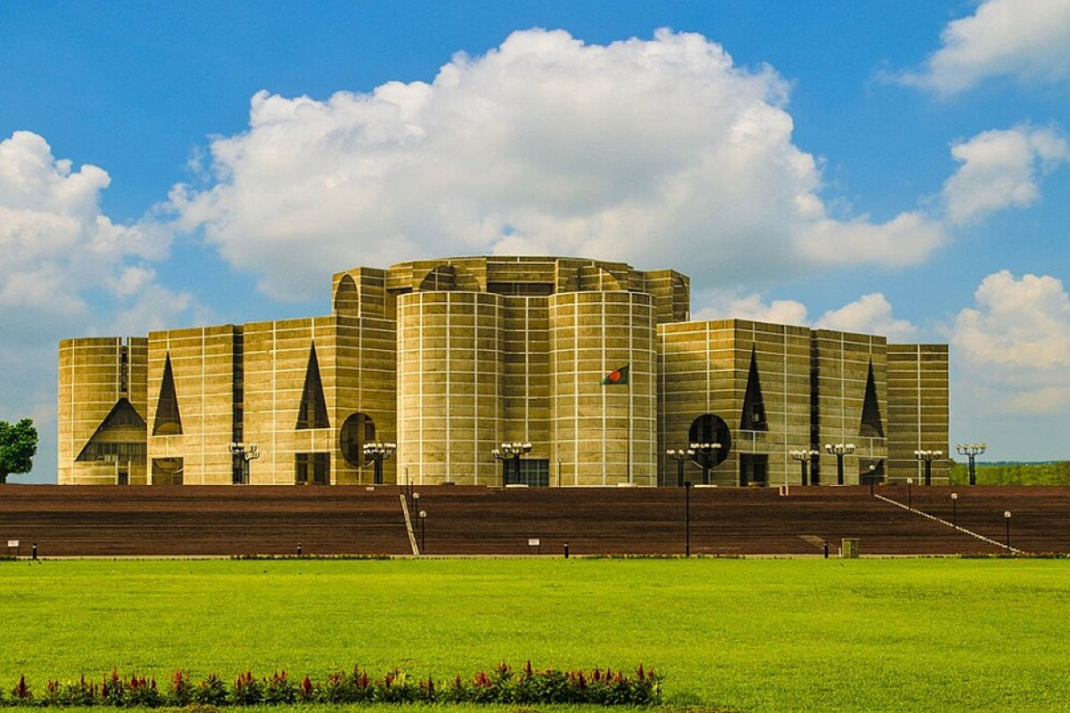 মন্ত্রী, প্রতিমন্ত্রী ও উপমন্ত্রীদের বেতন-ভাতা কত? জেনে নিন যেসব সুযোগ-সুবিধা পাবেন