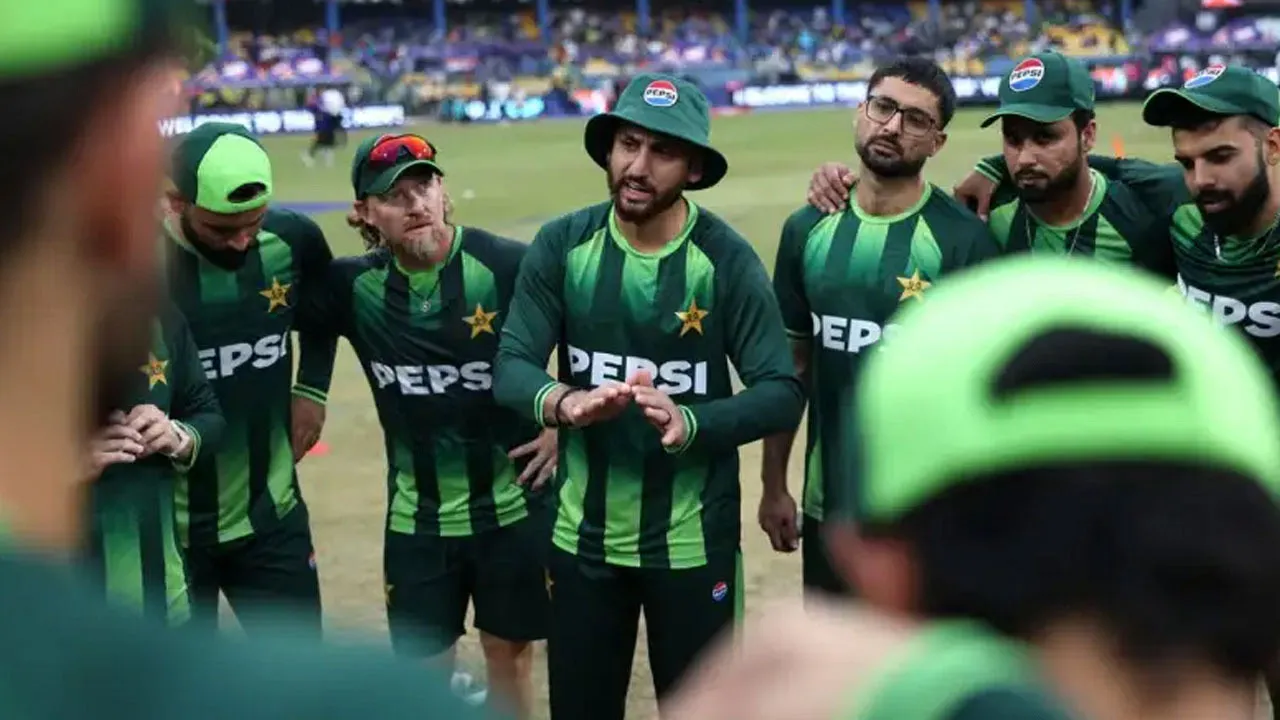 হয় জেতো নয়তো বিদায়: আজ পাকিস্তানের ভাগ্য নির্ধারণী ম্যাচ