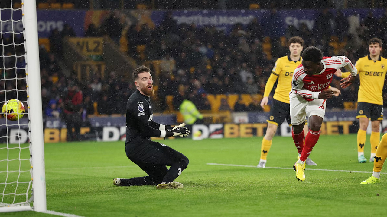 ২ গোলে এগিয়েও পয়েন্ট হারাল আর্সেনাল, শিরোপায় বড় ধাক্কা