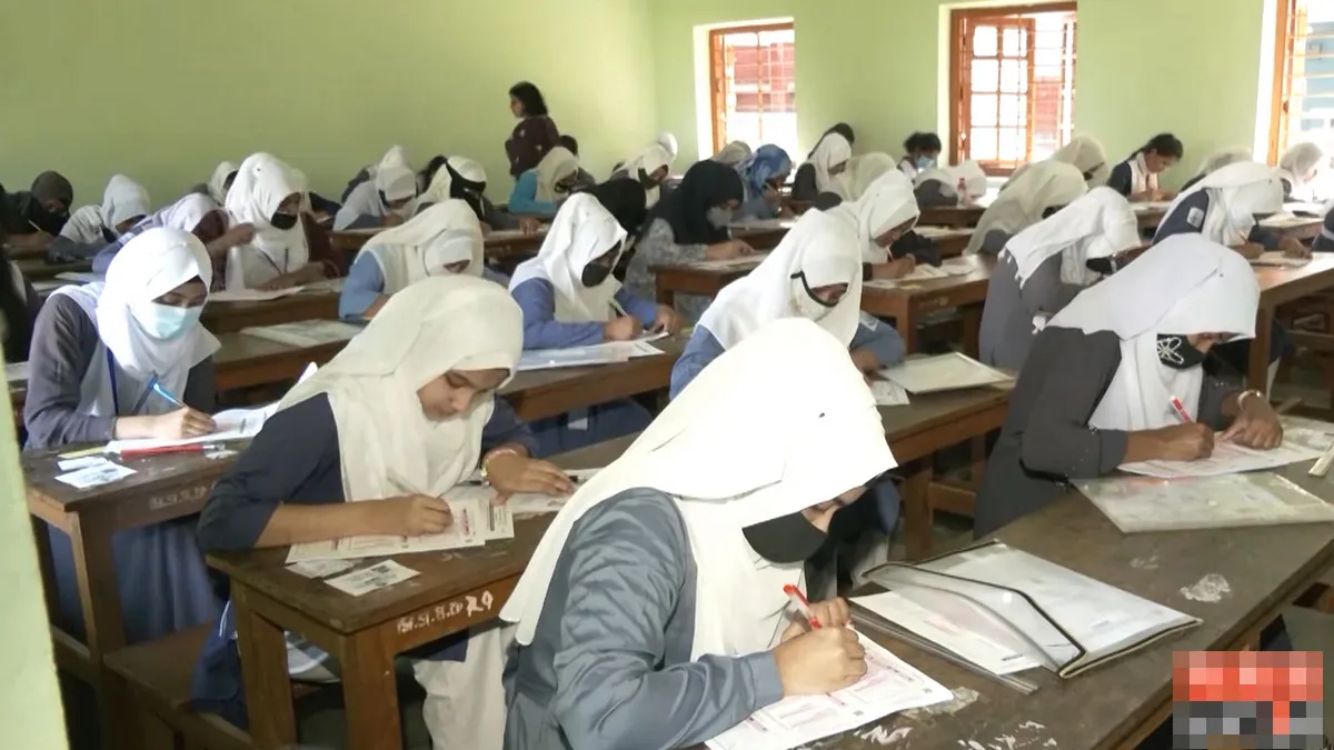 এইচএসসি পরীক্ষা ২০২৬: ফরম পূরণ শুরু, জানুন বোর্ড ফি ও নিয়ম