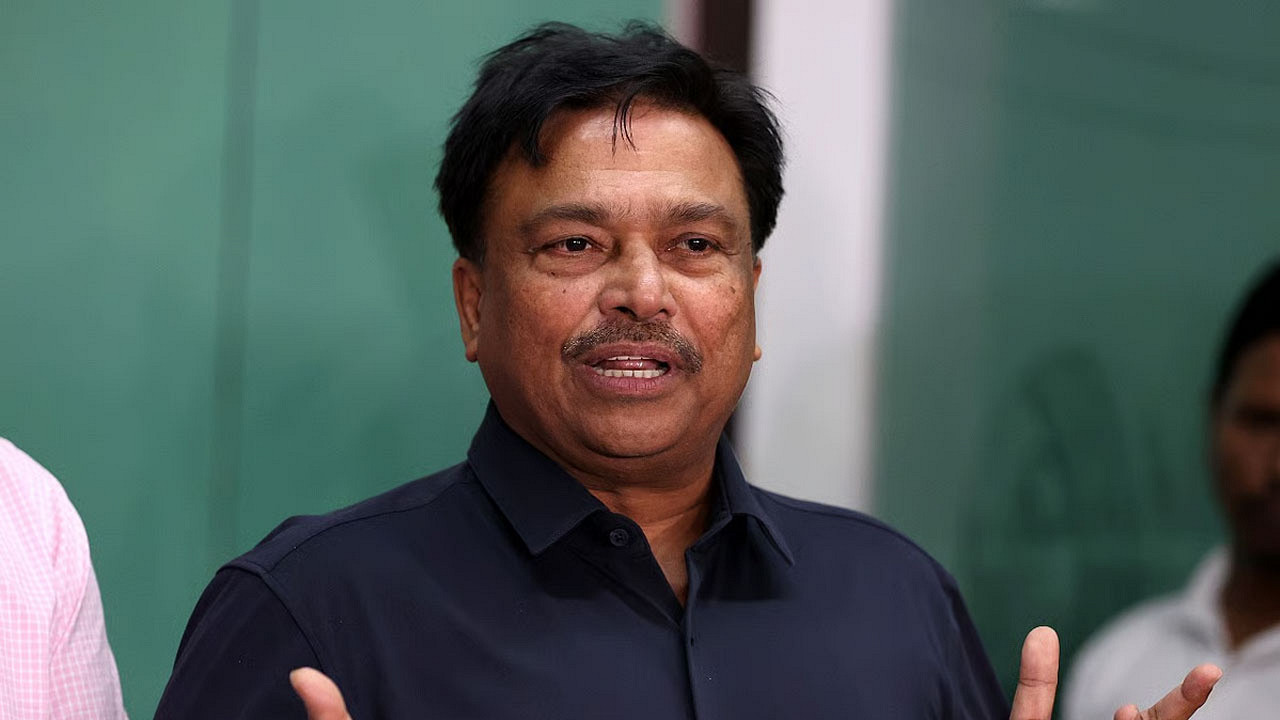 প্রতিমন্ত্রীর বৈঠকে বিসিবির ফারুক: কী আলোচনা হলো?