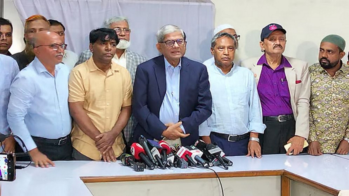 সারাদেশে আ.লীগের অফিস খোলা নিয়ে যা বললেন মির্জা ফখরুল