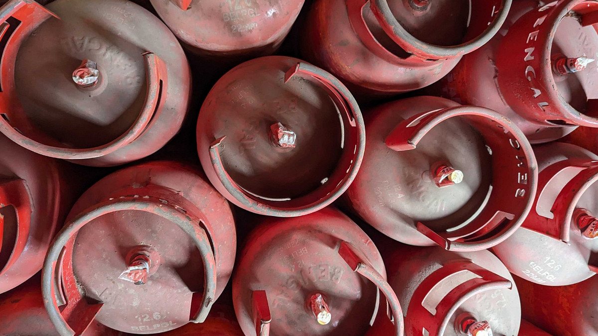 কমলো এলপিজি গ্যাসের দাম, জানুন ১২ কেজি সিলিন্ডারের দাম