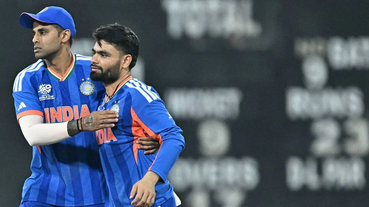 শোকে স্তব্ধ টিম ইন্ডিয়া