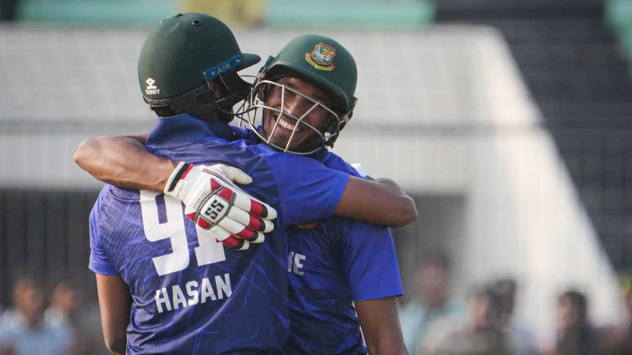 বিসিএলে জিসানের সেঞ্চুরি ও হাসানের অবিশ্বাস্য জয়