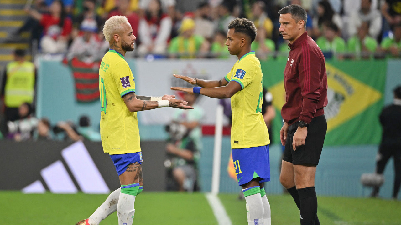 বিশ্বকাপ স্বপ্ন শেষ রদ্রিগোর; নেইমারের আবেগঘন বার্তা