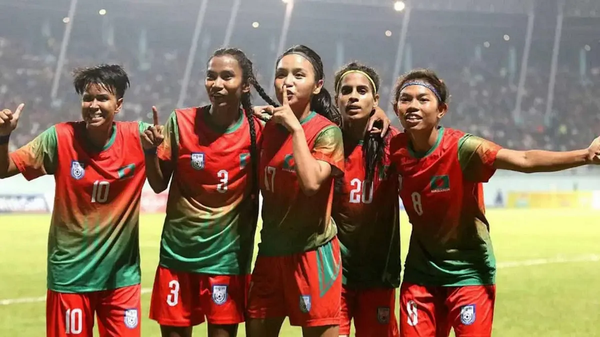 বাংলাদেশের বড় হার, যেভাবে মিলতে পারে কোয়ার্টার ফাইনালের টিকিট