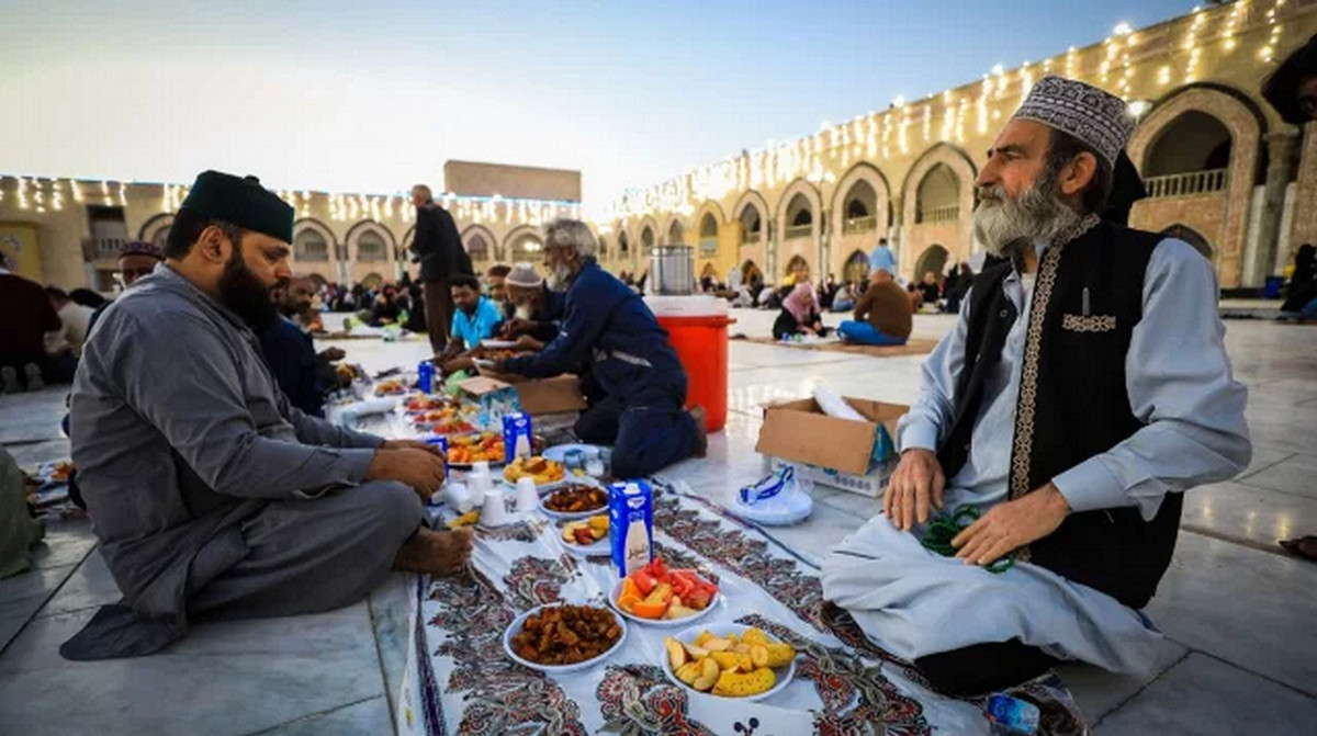 ইচ্ছাকৃতভাবে রোজা না রাখলে কী শাস্তি? কোরআন ও হাদিসে যা বলা হয়েছে