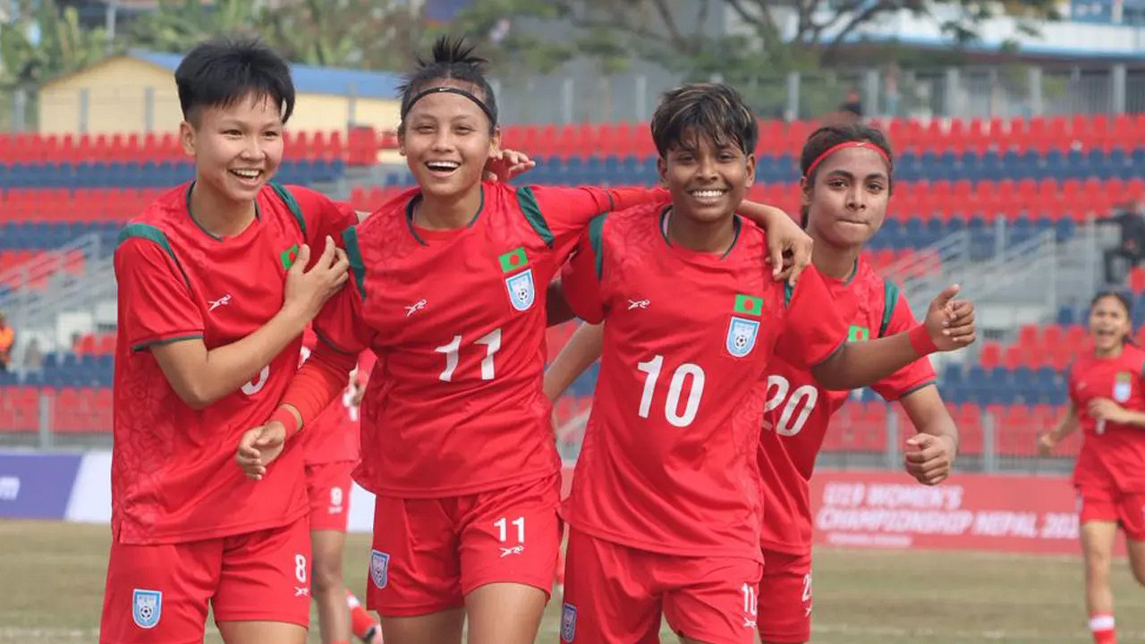 চলছে বাংলাদেশ বনাম উজবেকিস্তান ম্যাচ: দ্বিতীয়ার্ধের খেলা শুরু, দেখুন Live