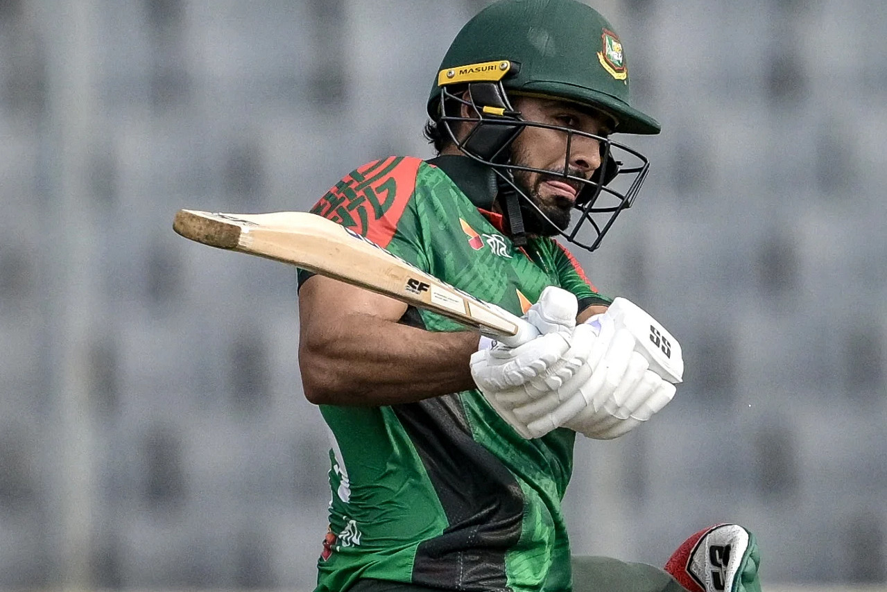 বাংলাদেশ বনাম পাকিস্তান: ব্যাটিং ঝড় বাংলাদেশের, সরাসরি দেখুন Live