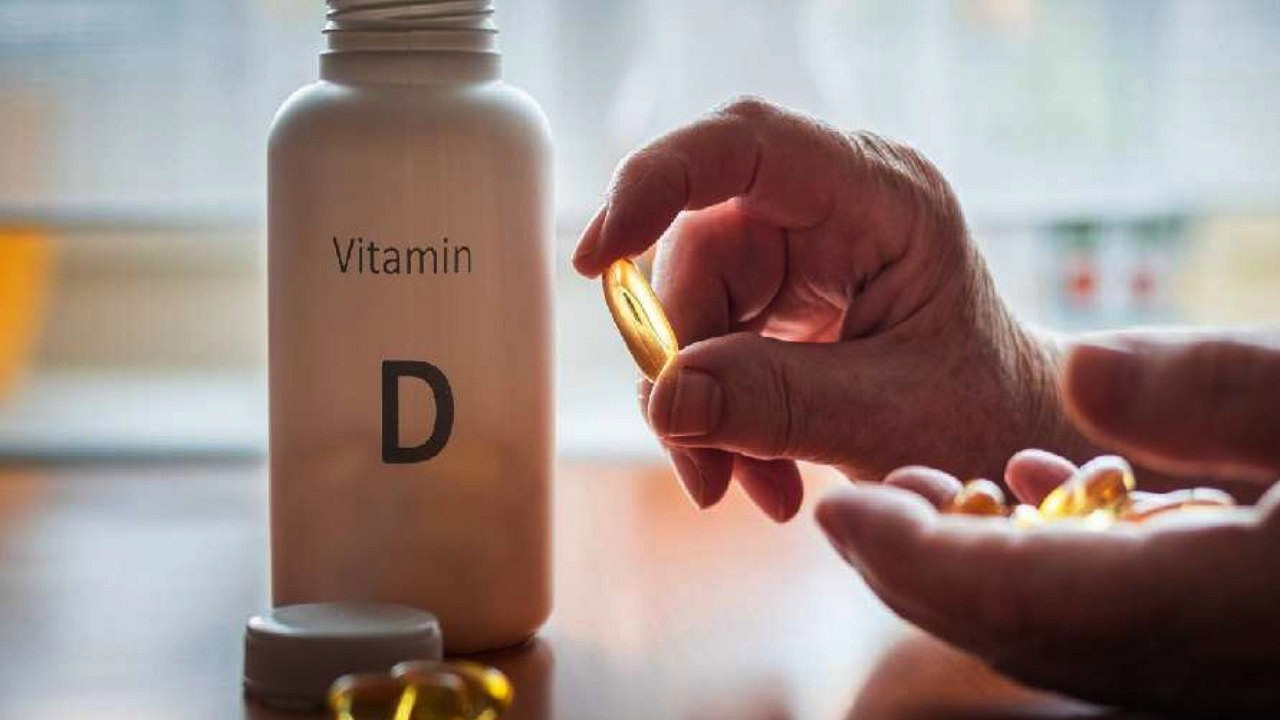 হাড় মজবুত করতে ভিটামিন ডি খাচ্ছেন? জানুন ৩টি সঠিক নিয়ম