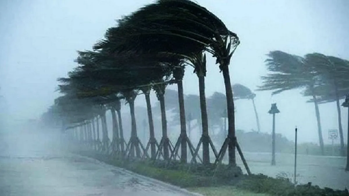 ৮ জেলায় ৬০ কিমি বেগে ঝড়ের পূর্বাভাস, ১ নম্বর সংকেত
