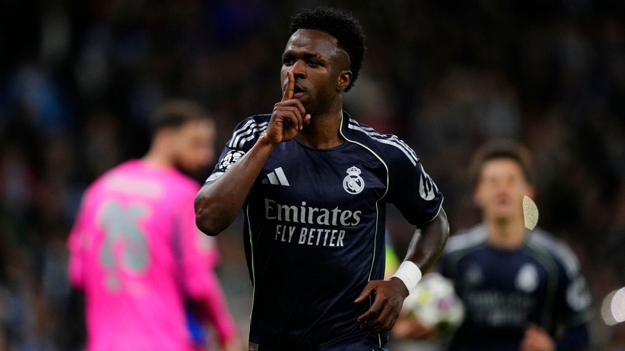 ১০ জনের সিটিকে ধসিয়ে ভিনির জোড়া গোল, কোয়ার্টারে রিয়াল