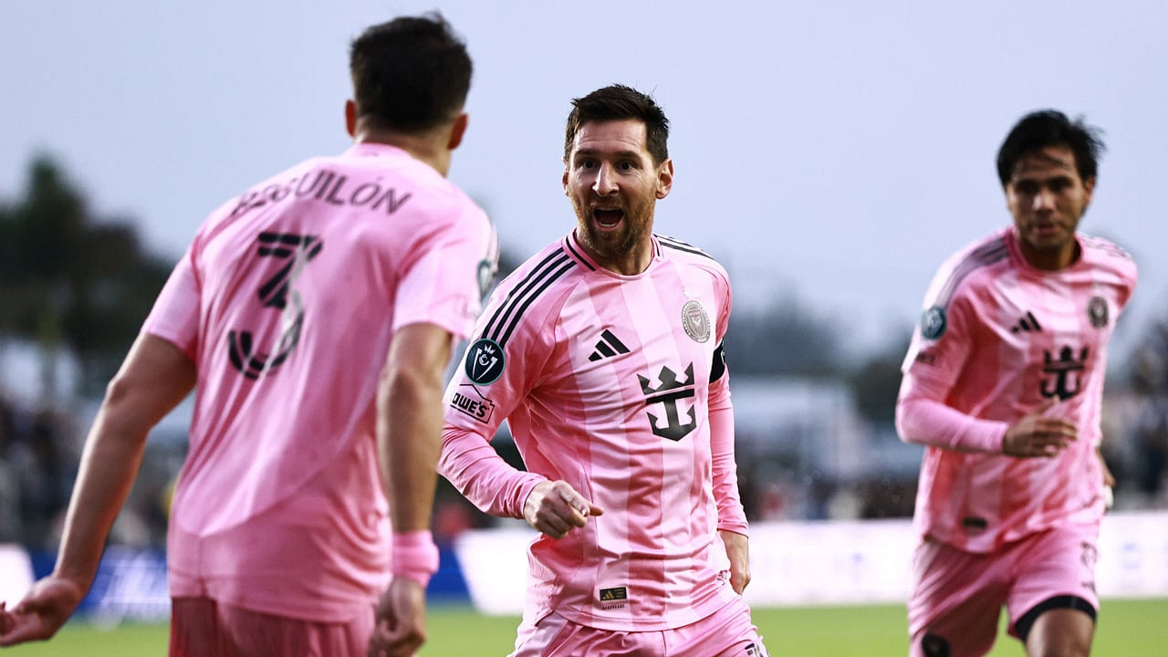 রেকর্ডের রাতে স্বপ্নভঙ্গ মেসির, কনকাকাফ থেকে ছিটকে গেল মায়ামি