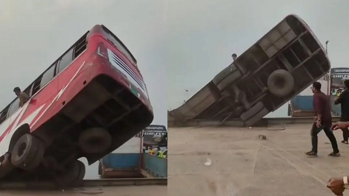 পদ্মা নদীতে তলিয়ে গেল যাত্রীবাহী বাস: দৌলতদিয়ায় তোলপাড় (ভিডিওসহ)