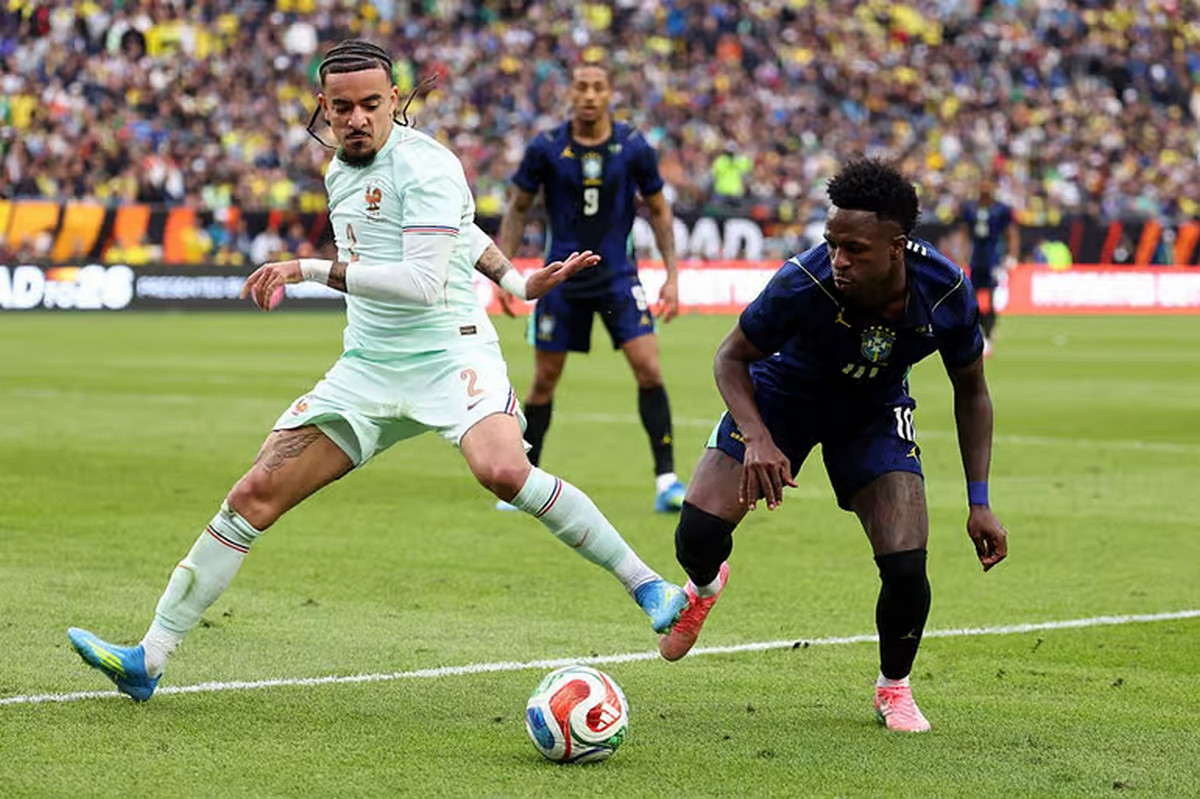 ব্রাজিল বনাম ফ্রান্স ম্যাচ: চরম নাটকীয়তায় শেষ ম্যাচ, জানুন ফলাফল