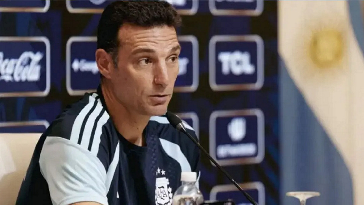 আর্জেন্টিনার বিশ্বকাপ দলে বড় ছাঁটাই? স্কালোনির কঠোর হুঁশিয়ারি!