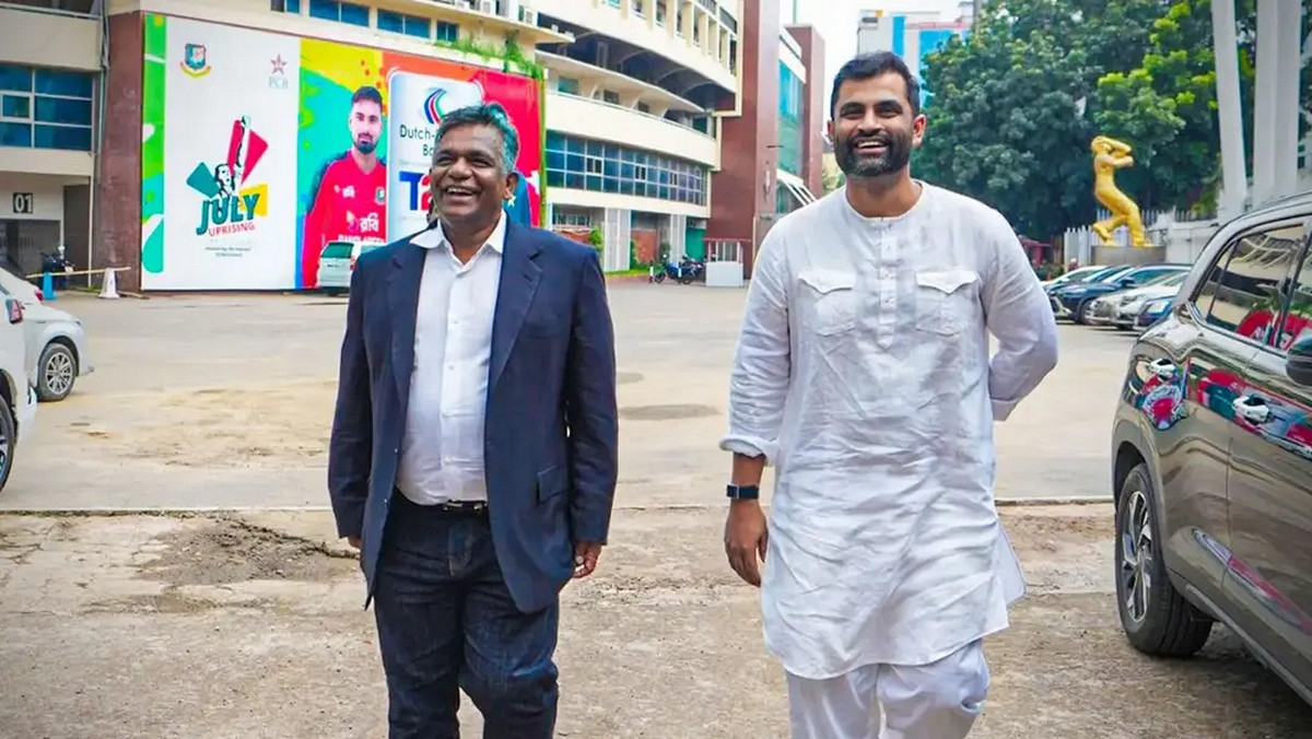 এডহক কমিটিতে থাকা কি নির্বাচনে অংশ নিতে পারবে?