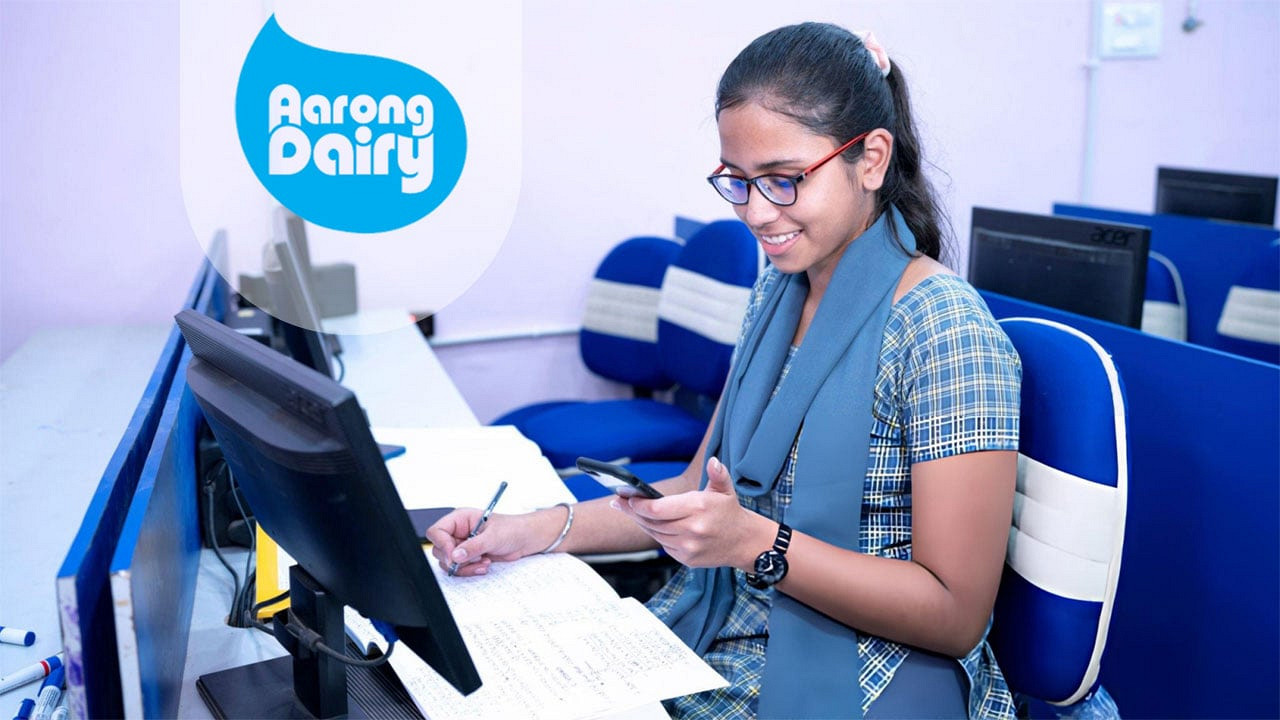 অভিজ্ঞতা ছাড়াই আড়ং ডেইরিতে ক্যারিয়ারের বড় সুযোগ