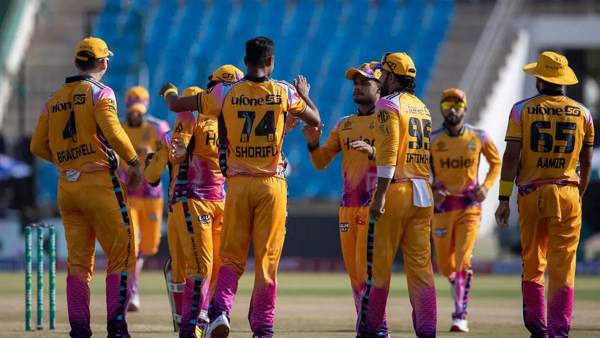 আজকের খেলার সময়সূচি: পেশোয়ার বনাম মুলতান