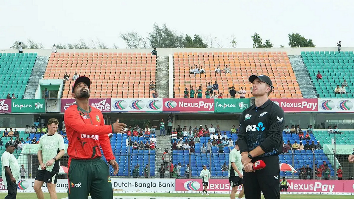 চলছে বাংলাদেশ বনাম নিউজিল্যান্ড প্রথম টি-টোয়েন্টি: সরাসরি দেখুন Live