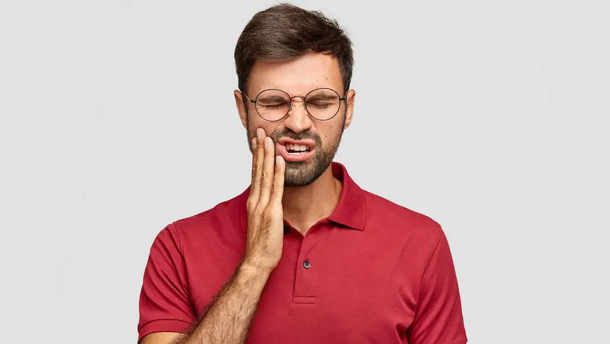 মাড়ির রক্তপাত কি বড় রোগের লক্ষণ? আজই সাবধান হোন!